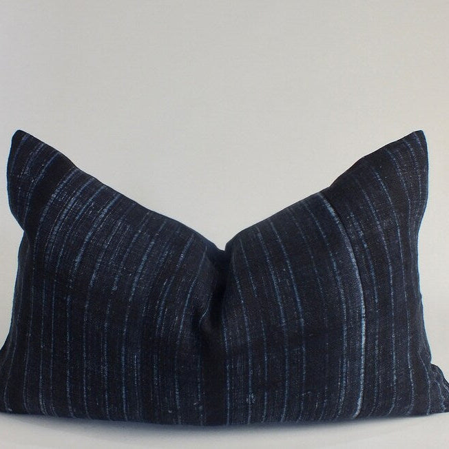 "Levi - 2" Vintage Lumbar Pillow - Bird + Belle